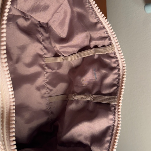 Lululemon Travel Easy Zip Top Cosmetic Bag - Picture 7 of 8